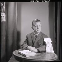 [Julián Felipe Echavarri Fontanet, en el día de su Primera Comunión]