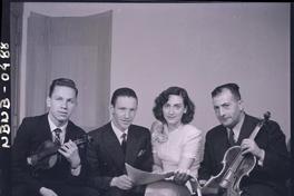 [Cuarteto de cuerdas mixto]