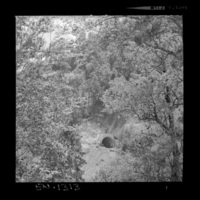 [Portales de los túneles en los cerros]