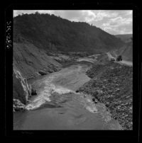 [Panorámica de las obras de construcción de la Central Hidroeléctrica Rapel]