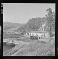 [Panorámica de la Central Hidroeléctrica Pullinque y el paisaje circundante]