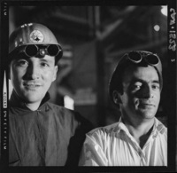 [Trabajadores de la fundición de acero]