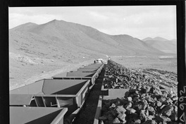 [Mineral listo para depositarlo en los vagones ferroviarios]