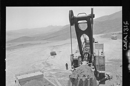 [Operaciones en el exterior del mineral de hierro "El Algarrobo"]