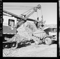 [Operaciones en el exterior del mineral de hierro "El Algarrobo"]