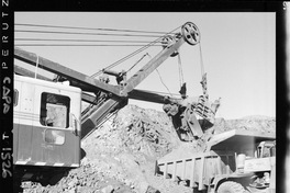 [Operaciones en el exterior del mineral de hierro "El Algarrobo"]