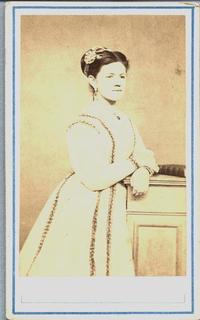 [Mujer no identificada]