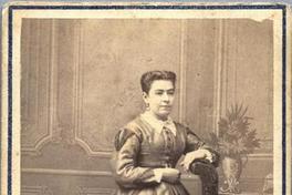 Fotografía elegante [Mujer no identificada]