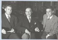 [Mendez García de la Huerta, en el medio]