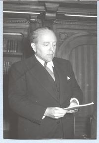 [Hombre no identificado]