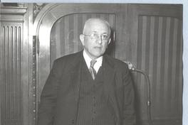 [Hombre no identificado]