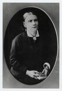 [Mujer no identificada]