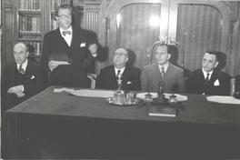 [Juvenal Hernández, Silvio Castro y Fco. Walker Linares (todos sentados)]