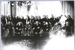 [Almuerzo ofrecido al arzobispo de Santiago Crescente Errázuriz por el Presidente Juan Luis Sanfuentes con motivo de su designación como arzobispo]