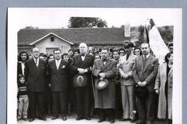 [Inauguración de monolito de José Toribio Medina, en Av. Barros Luco, año 1952]