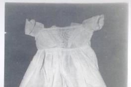 [Vestido de bautismo de José Toribio Medina]