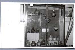 [Cerámica en vitrina]