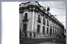 [Edificio esquina sur oriente de las calles Compañía y Bandera]