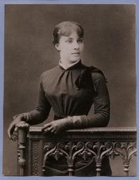 [Josefina Sanchez Ortuzar, esposa de Ignacio Sta. María]