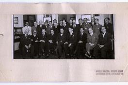 [Guillermo Feliú Cruz y grupo de personas]