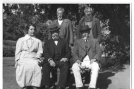 [José Toribio Medina, Mercedes Marfil Medina, Luis Puyo Medina, Francisco Lira y Juan de la Cruz en Chimidahue]