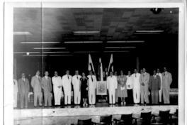 [Miembros del cuerpo dipolmático en el homenaje a Medina]