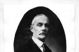 [Hombre no identificado]