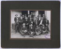 [Grupo leyendo en el Monasterio de Santa Clara]