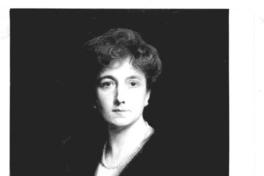 [Olga Budge de Edwards, retrato de medio cuerpo]