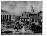 [Plaza de Armas de Santiago de 1850, con transeúntes y carretas, se distingue una casona "Hotel de Comercio", y de fondo la torre de la Iglesia de la Compañía]