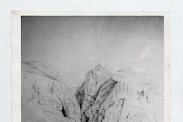 [Paisaje de montañas, se visualizan unos arrieros]