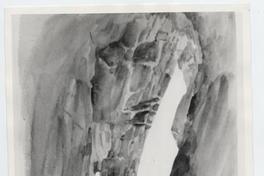 [Cueva en las montañas]