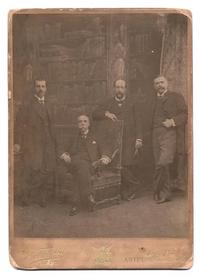 [Cuatro hombres de la Delegación de Chile al Congreso Panamericano de México]