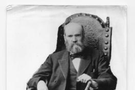 [Diego Barros Arana, retrato de cuerpo entero sentado, con su bastón]