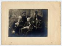 [Grupo de hombres, destaca Manuel Rivas Vicuña que se encuentra al centro]