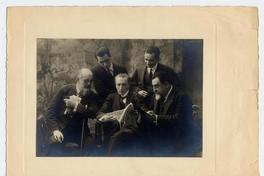 [Grupo de hombres, destaca Manuel Rivas Vicuña que se encuentra al centro]