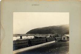 [Vista general de una Estación de Ferrocarriles del Estado]