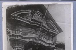 [Fachada de una casa construida en el antiguo Santiago, durante la ocupación española 1750-1810]