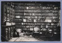 [Biblioteca y mobiliario, casa de don Valentín Letelier]