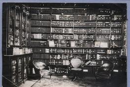 [Biblioteca y mobiliario, casa de don Valentín Letelier]