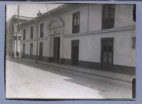 [Casa de Don Jorge Beauchef, ubicada en Calle Monjitas N° 75]