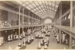 [Album de la Exposición Universal de París de 1889] : Galería de esculturas, Palacio de Bellas Artes]