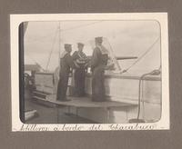 Artilleros á bordo del Chacabuco.