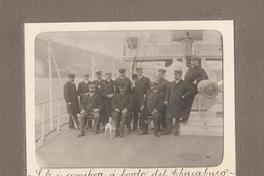 S.E. i comitiva á bordo del Chacabuco