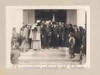 S. E . i comitiva saliendo del Tedeum