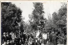 [Almuerzo campestre ofrecido por la Asociación de hijos de Tacna y Arica, con motivo de la bendición de su estándarte el cual fue obsequiado por el ministro Jorge Matte Gormaz]