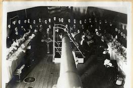 [Manifestación que ofrecieron los marinos chilenos a bordo del O'higgins a los marinos americanos]