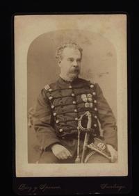 [Martiniano Urriola, retrato de medio cuerpo con uniforme]