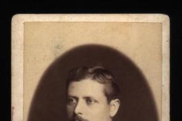 [Rodolfo Villagrán, Sargento Mayor de Graneros a Caballo, retrato de medio cuerpo con uniforme]