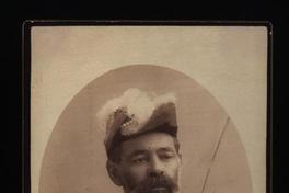 [General Gregorio Urrutia, retrato de medio cuerpo con uniforme]